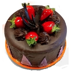 4 ile 6 kişilik yuvarlak çikolatalı yaş pasta İzmir pasta