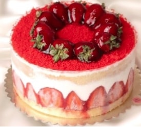 Günlük Hazırlanan Çilekli Mois Yaş Pasta İzmir pasta